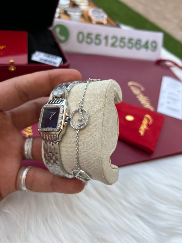 ساعة كارتير نسائي معا اسواره مجانيهCartier