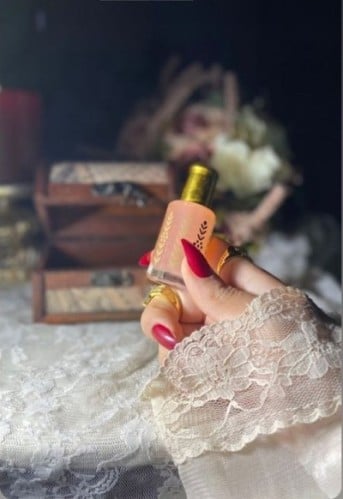 مسك الفانيلا الاصلي : احصل علي المسك الاصلي بسعر تنافسي  - لؤلؤة الفاخر للعود