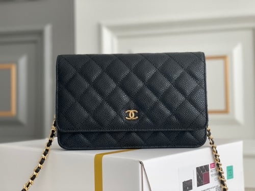Chanel Classical caviar wallet