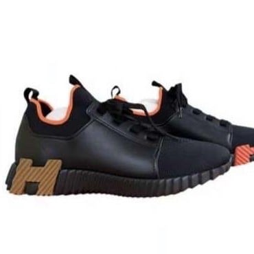 Bouncing sneaker