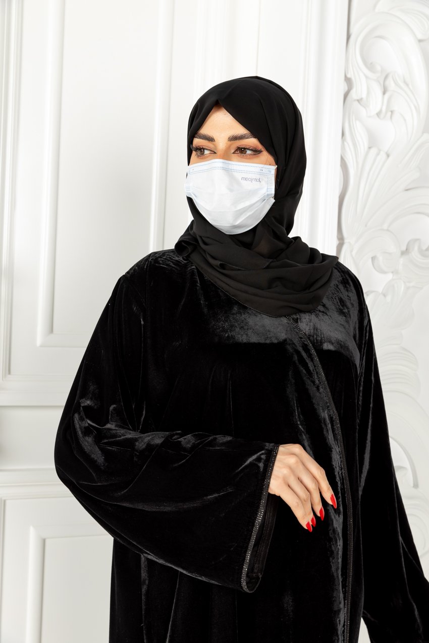 عباية الليالي الباردة قطيفة