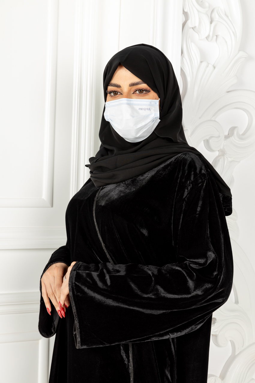 عباية الليالي الباردة قطيفة