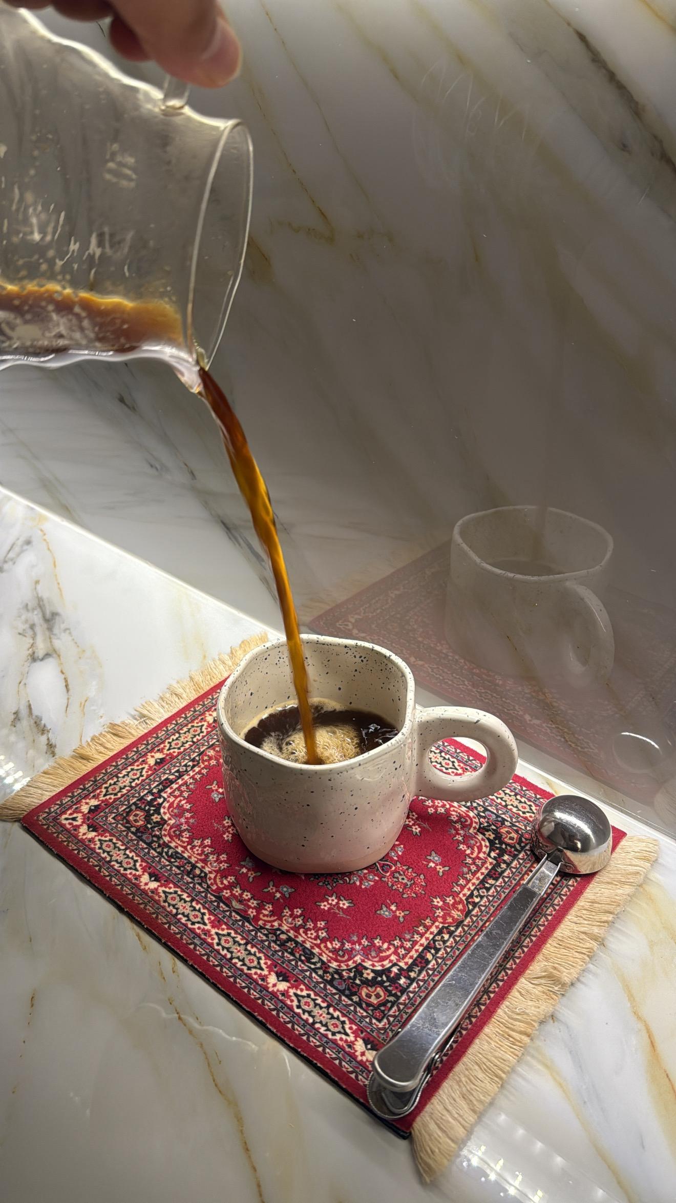 أكواب ومقات القهوة