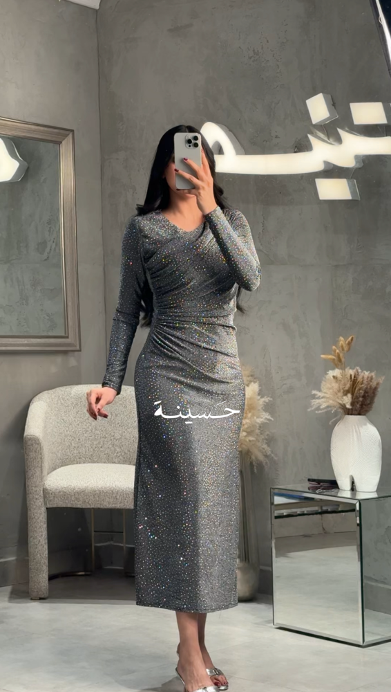 فستان فضي حب سكري أكمام طويله