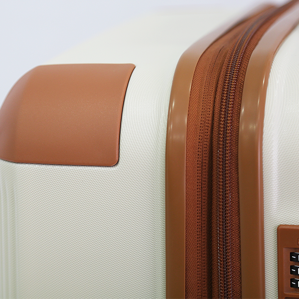 Victoria Premium Medium Travel Bag | Alshamasy For Bags