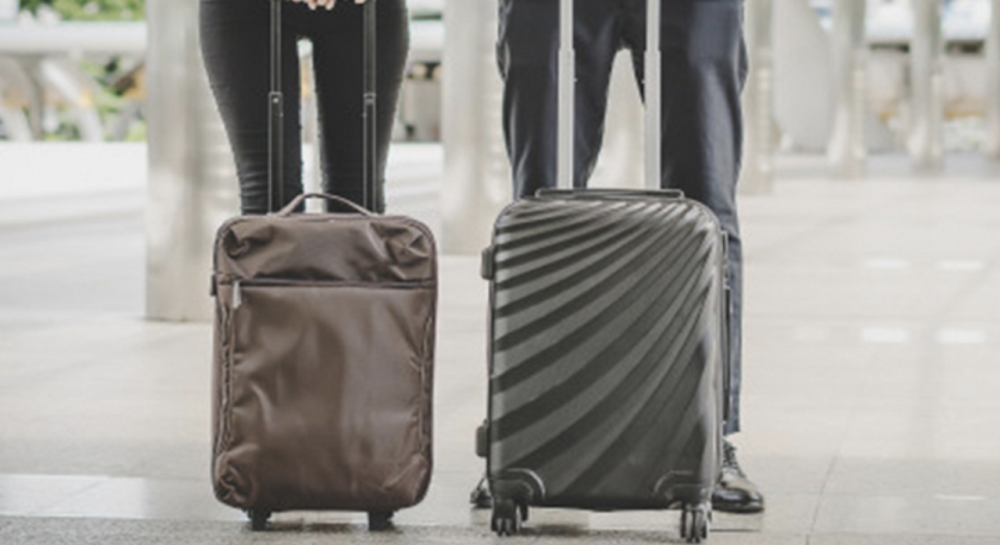 The difference between hard and soft luggage and when to choose each type?
