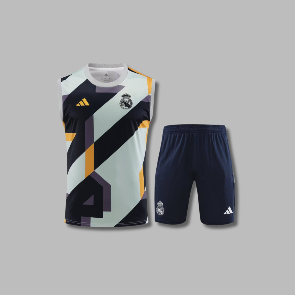 طقم تدريبات ريال مدريد 23/24