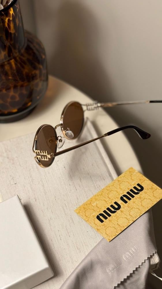 نظارة ميو ميو النسائية 071