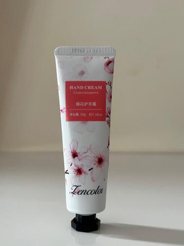 كريم مرطب لليدين معطر