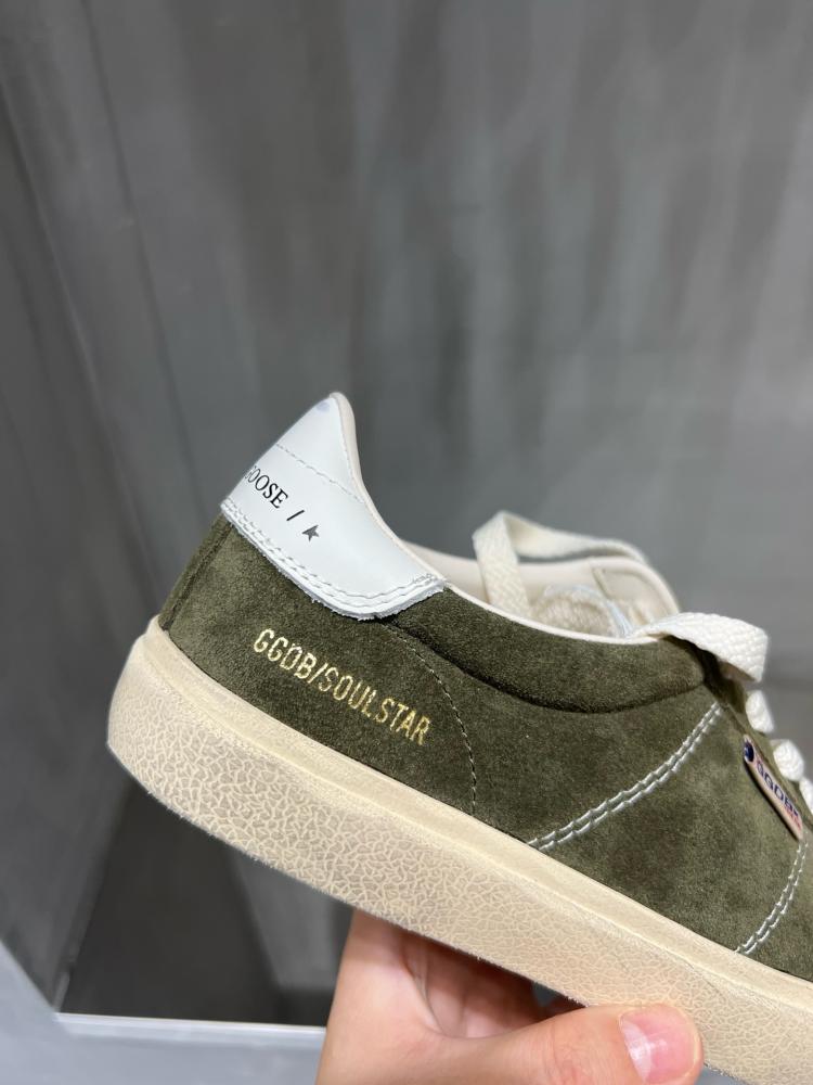 Golden goose