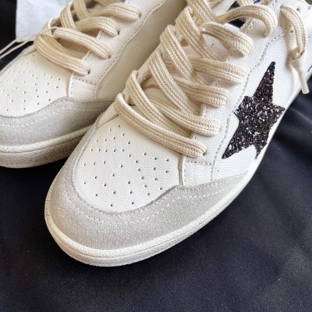 Golden goose