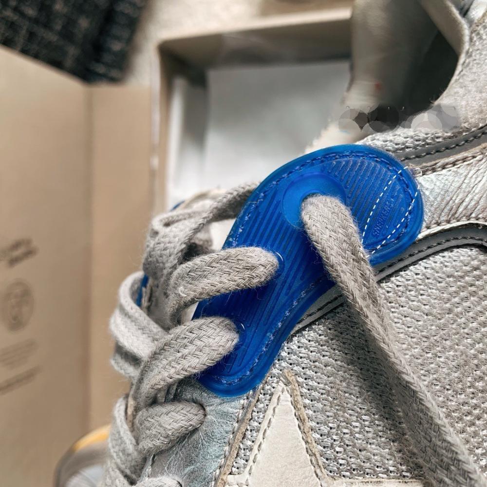 Golden goose