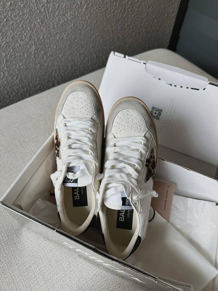 Golden goose