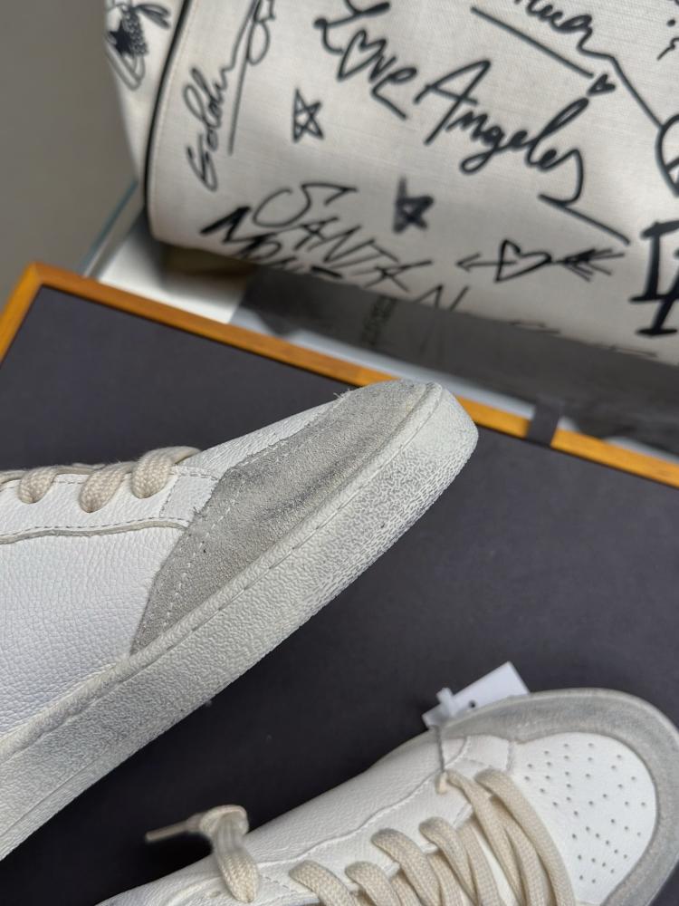 Golden goose