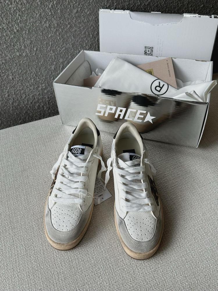 Golden goose