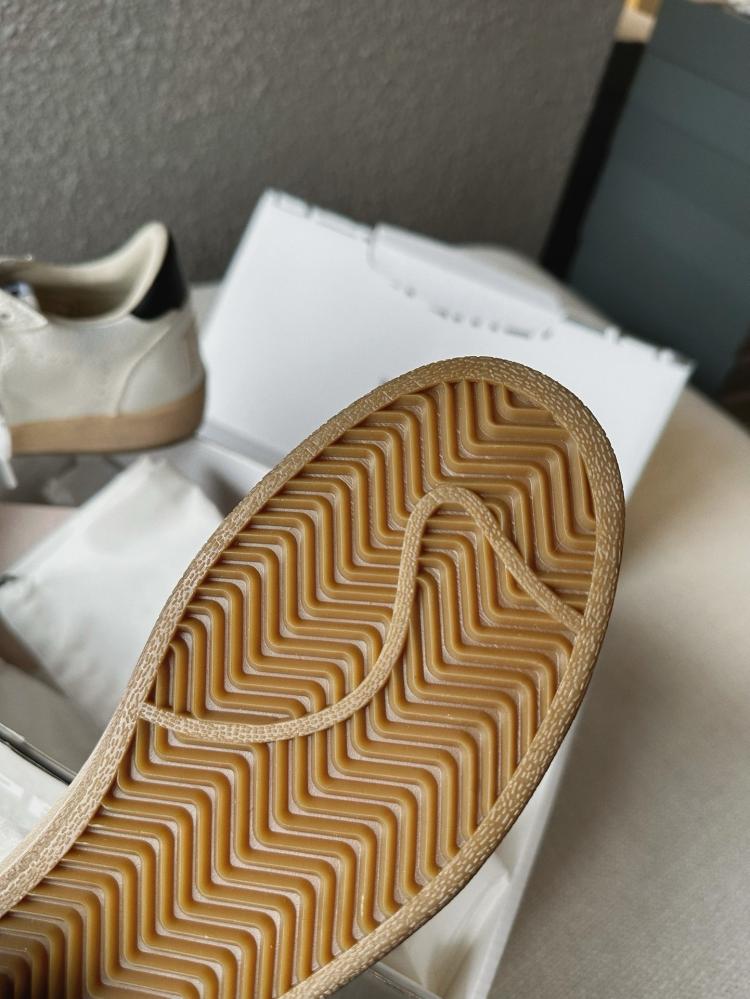 Golden goose