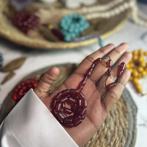مسباح فاتوران عسلي كبسولة حجم ناعم 33 خرزة