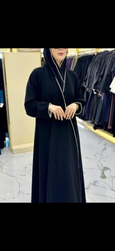 عباية قماش كريب ملكي ناعم جدا محدد قيطان لون بيج