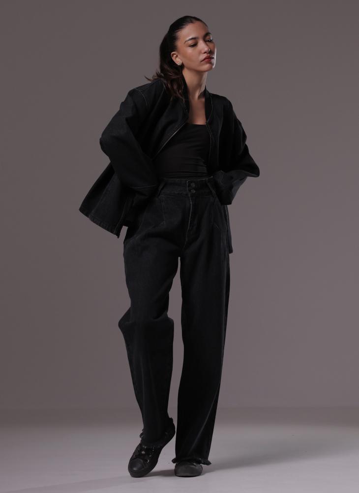 بنطلون بلون اسود واسع للجنسين بتصميم عصري جدا