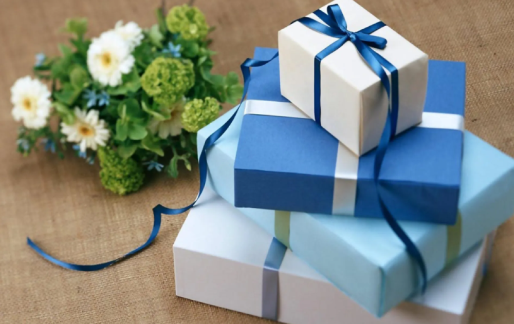 الهدايا في الإسلام: «تهادوا تحابوا»… كيف تصنع الهدية مودة لا تُنسى