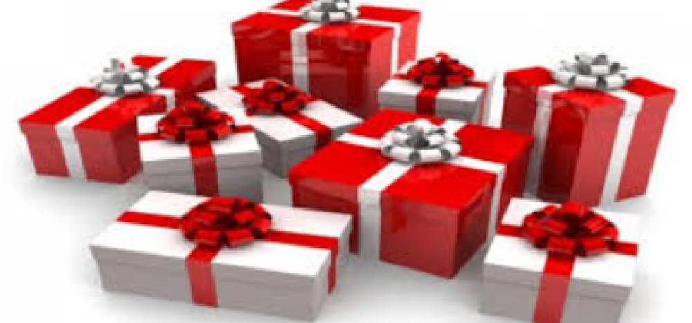 تأثير الهدايا بين أفراد العائلة: لغة حب تصنع روابط لا تُكسر