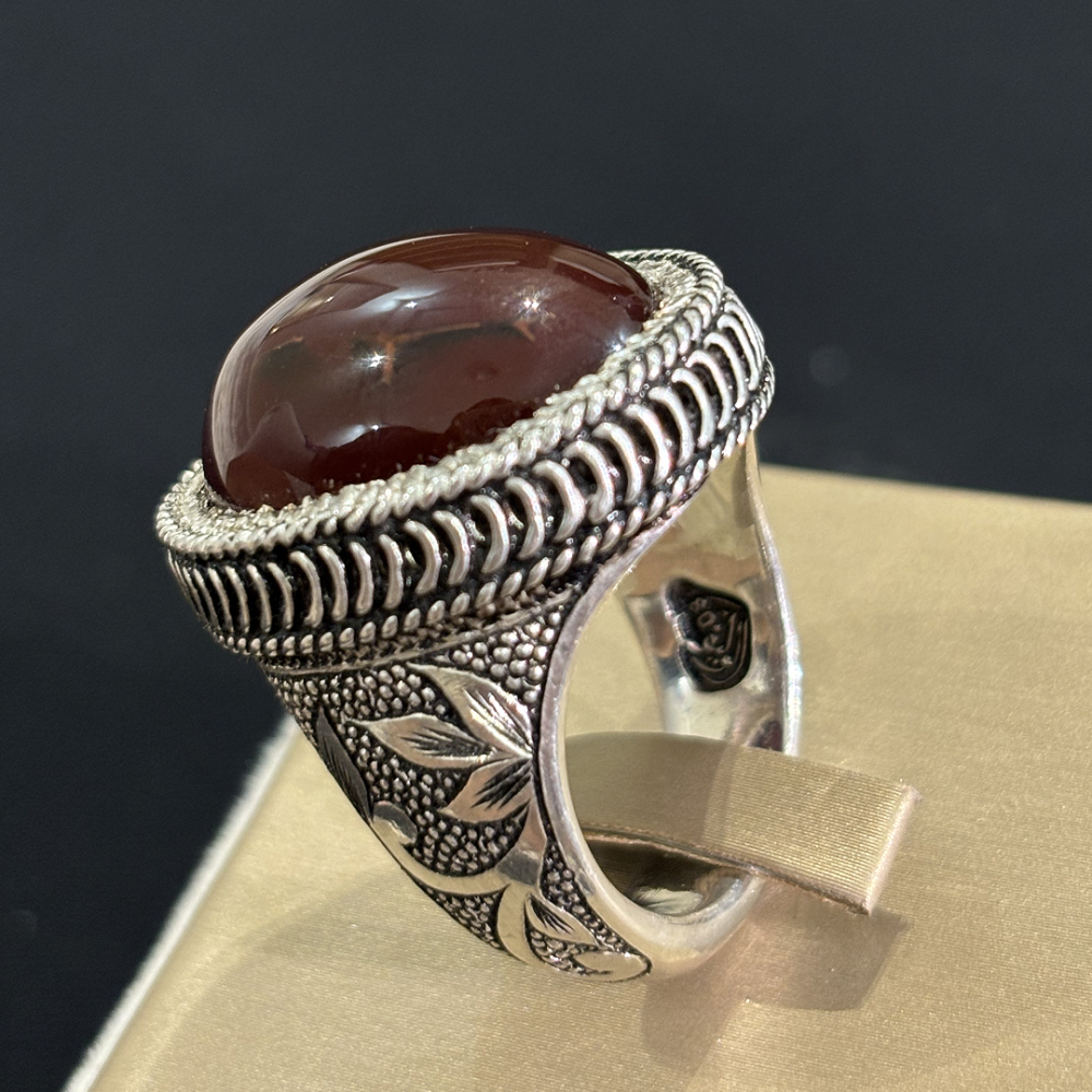 خاتم عقيق كبدي