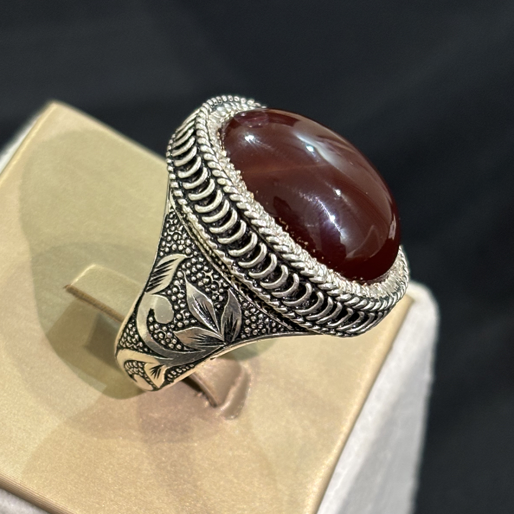 خاتم عقيق كبدي