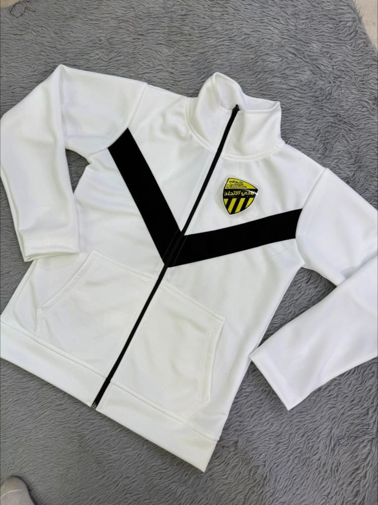 جاكيت الانديه بحلته الجديده