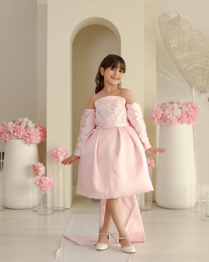 فساتين الأطفال الفاخرة بتصاميم عصرية متجر عساف