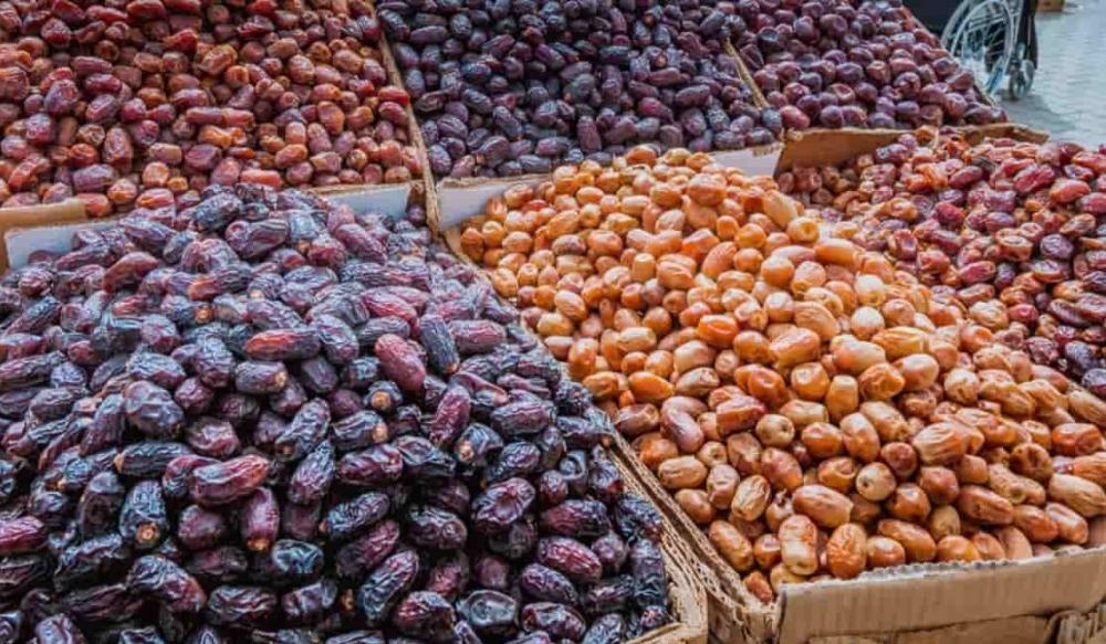 هل التمر يزيد حب الشباب