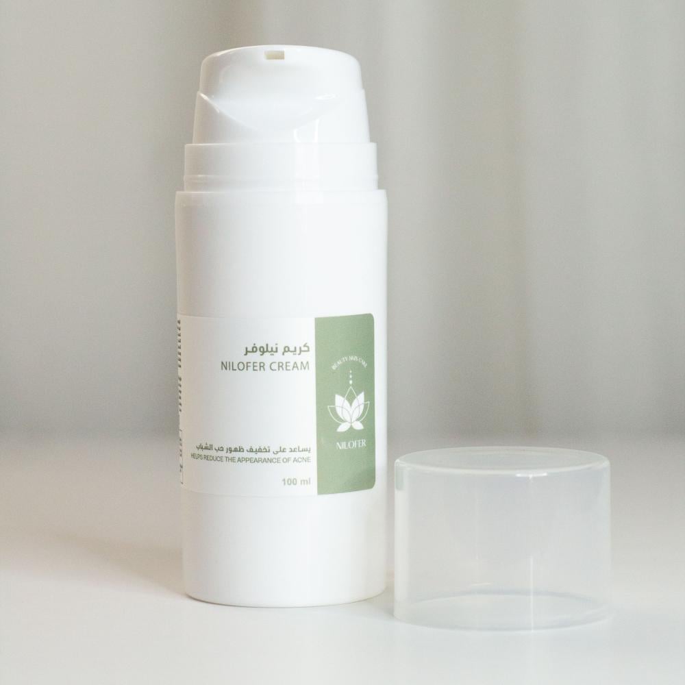 كريم لازاله حب الشباب وازالة الاثار  عبوة و الثانية مجانًا