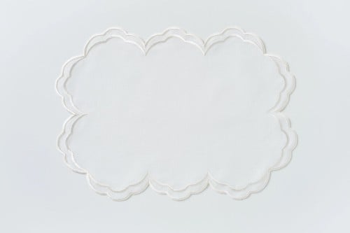 WHITE ROUND PLACEMAT