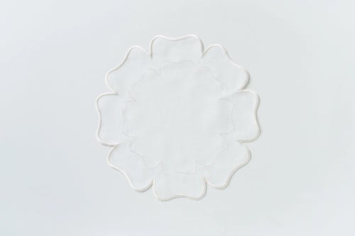 WHITE LUCK PLACEMAT