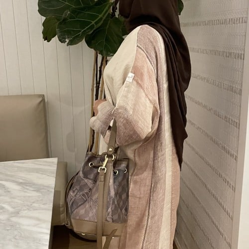 beige