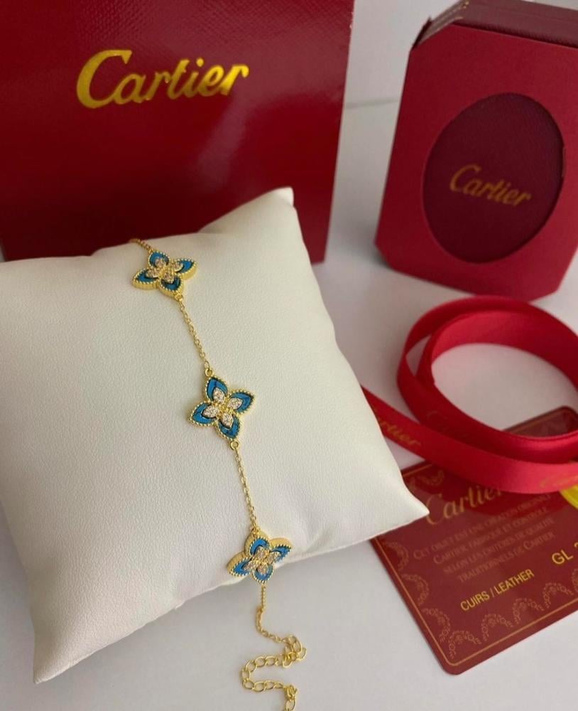 اسورة روبرتو كوين