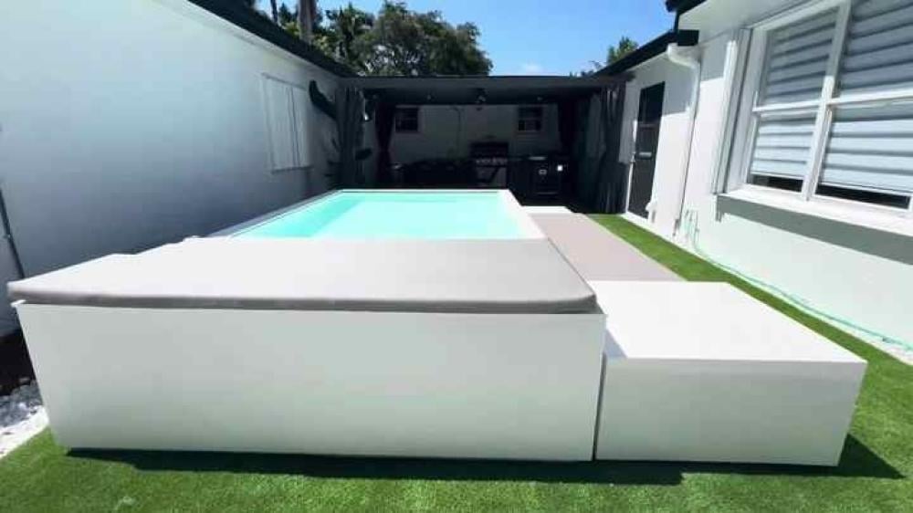 مسابح فيبر جلاس منزلية