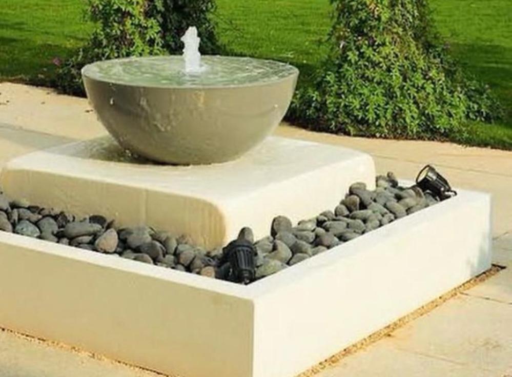 نافورة حدائق للحوش والسطح من تنفيذ مصنع مراكن الشيماء للنوافير والشلالات الكبيرة ومتوسطة الحجم الجاهزة فايبر جلاس