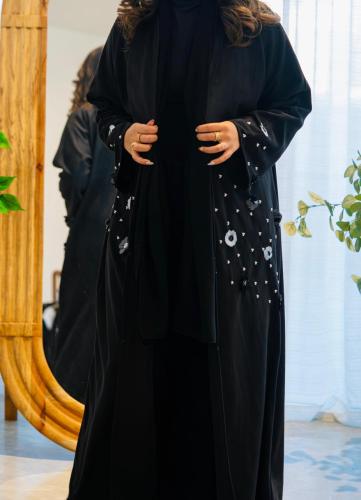 عباية كريب شك ورد