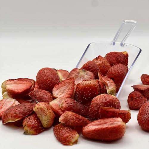 فراولة مجففة بالتبريد Freezed dried strawberries