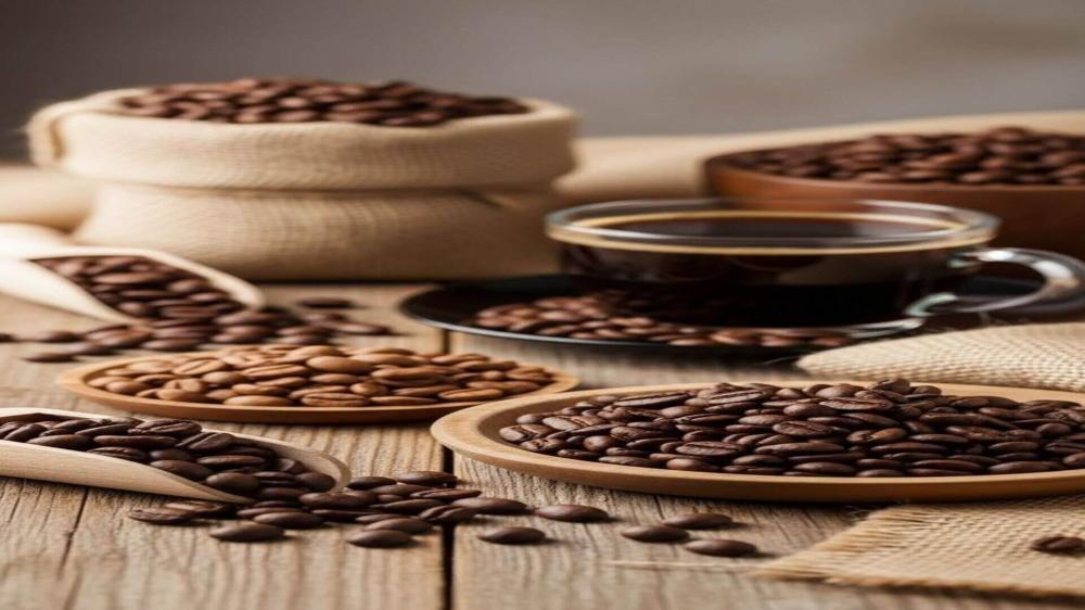 الفرق بين تحميص القهوة الفاتح والمتوسط والغامق