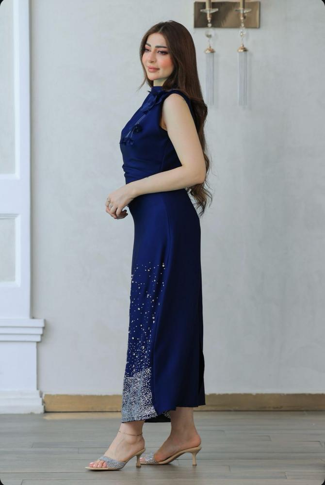 فستان باربي تطريز وردة ليزر