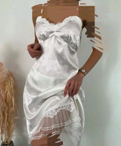 روب نوم نسائي أبيض