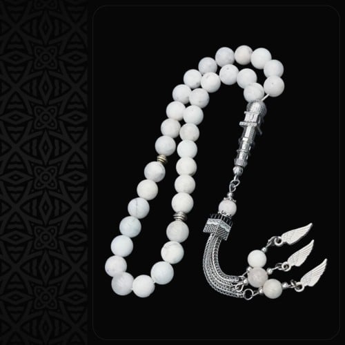 سبحة فاخرة من أحجار كريمة