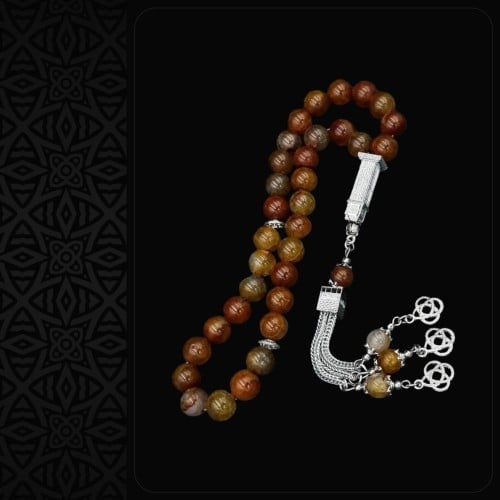 سبحة فاخرة من أحجار كريمة