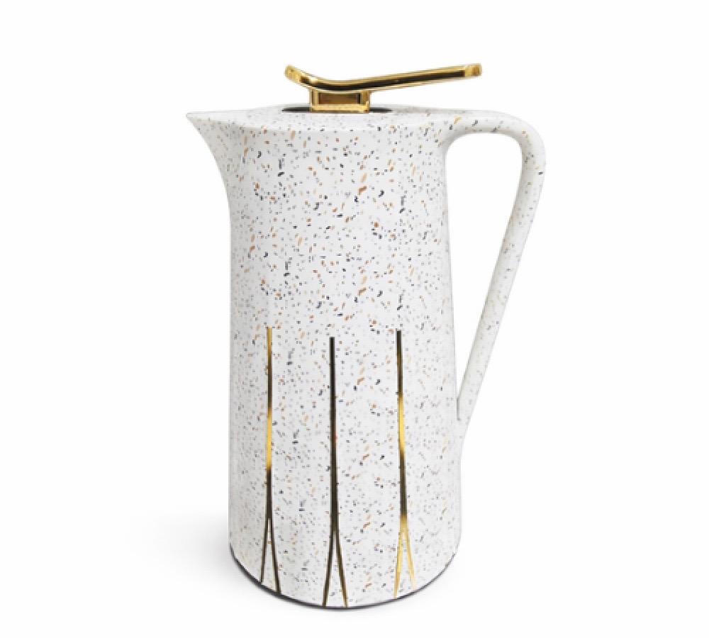 ترمس شاي أبيض منقط من الأسطورة أناقة الضيافة وحفظ النكهة في كل صبّة