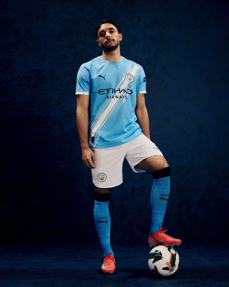 تيشيرتات كورة 2026