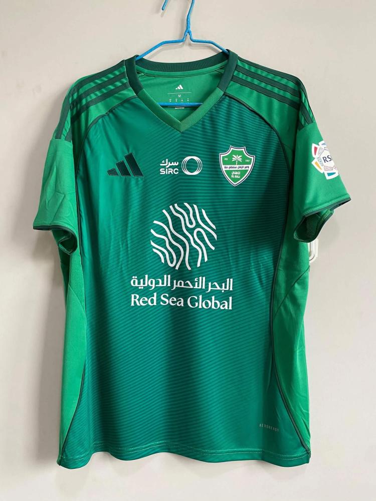 تيشرتات النادي الاهلي الجديده