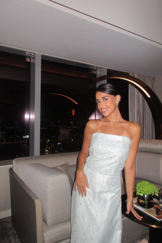 فستان اللؤلؤ