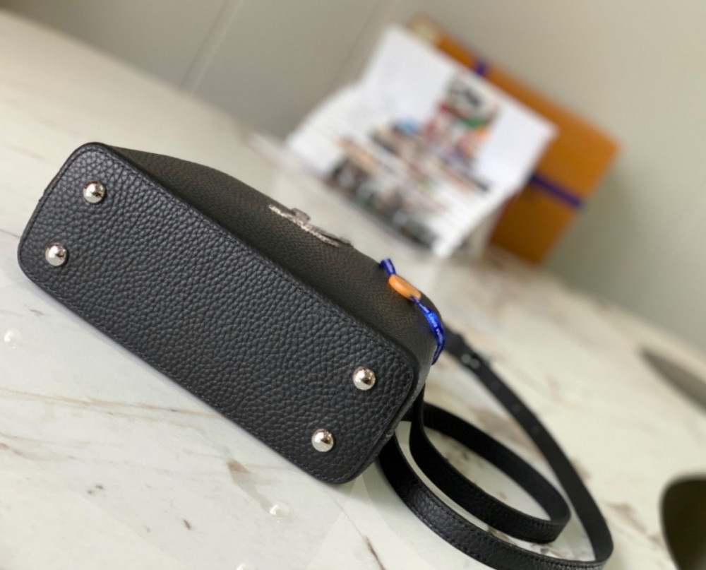 لوي فيتون مقاس 21 cm