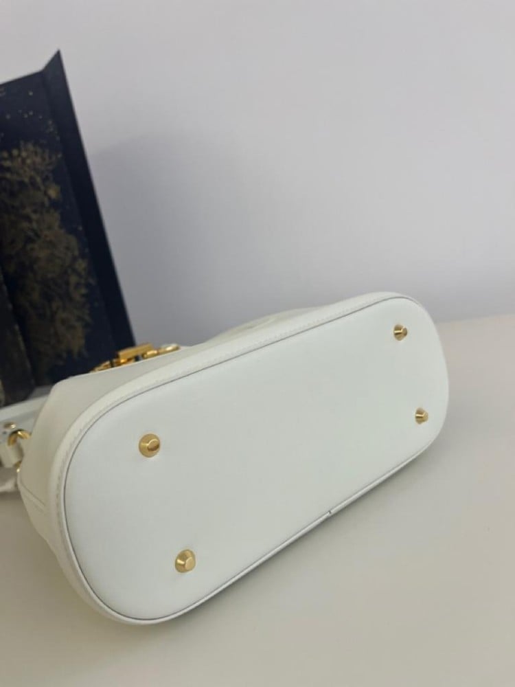 ديور مقاس 24 cm